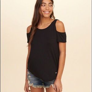Hollister must have easy cold shoulder shirt